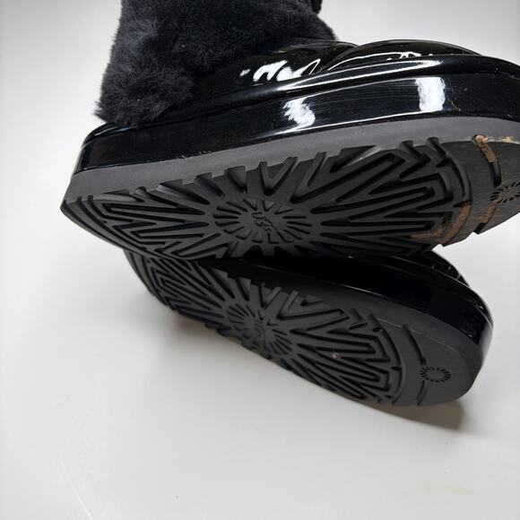 UGG Chillapeak Black Patent Boots 6 - Picture 6 of 7